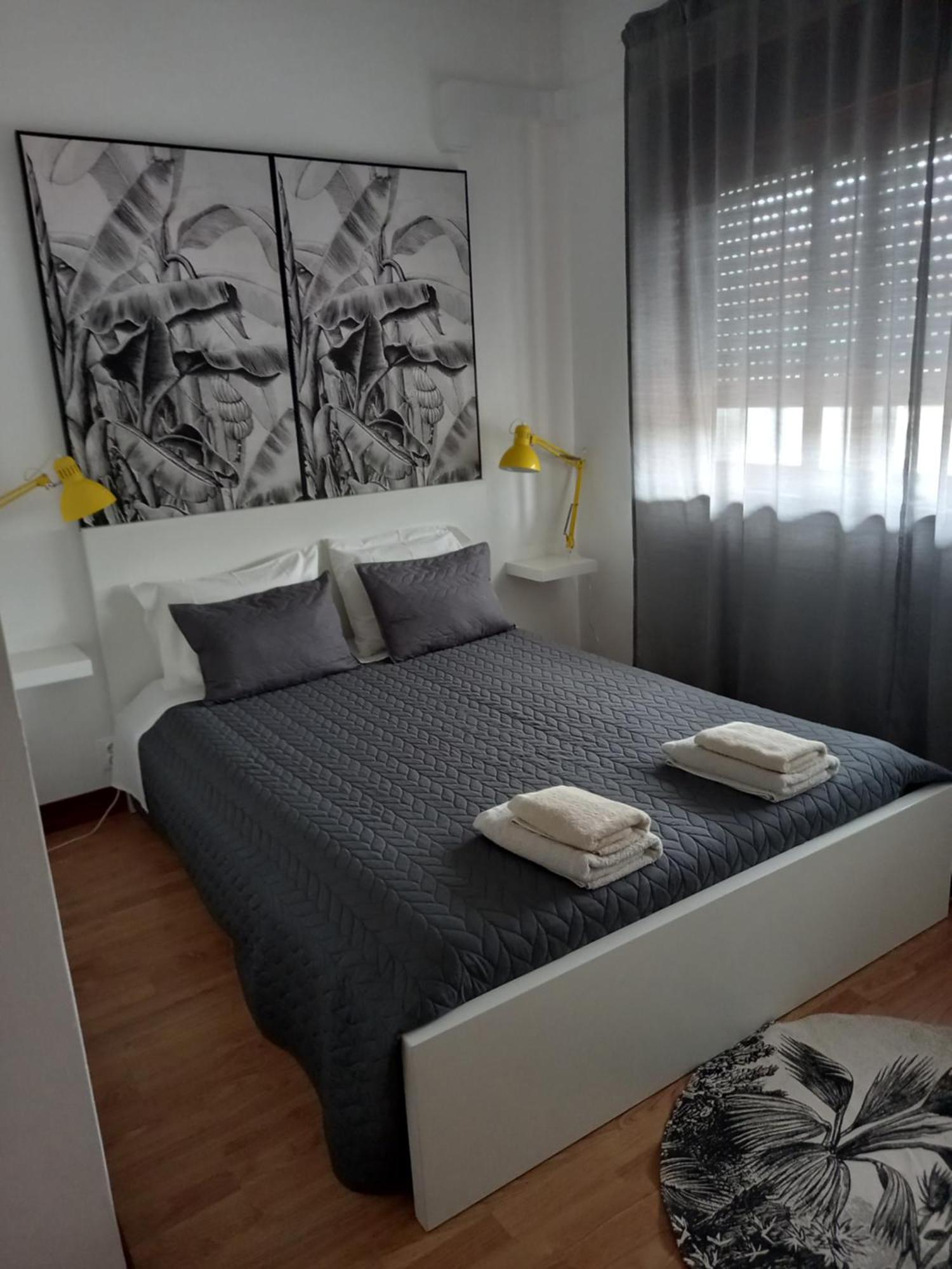 Buddies Charm Apt - Self Catering アヴェイロ エクステリア 写真
