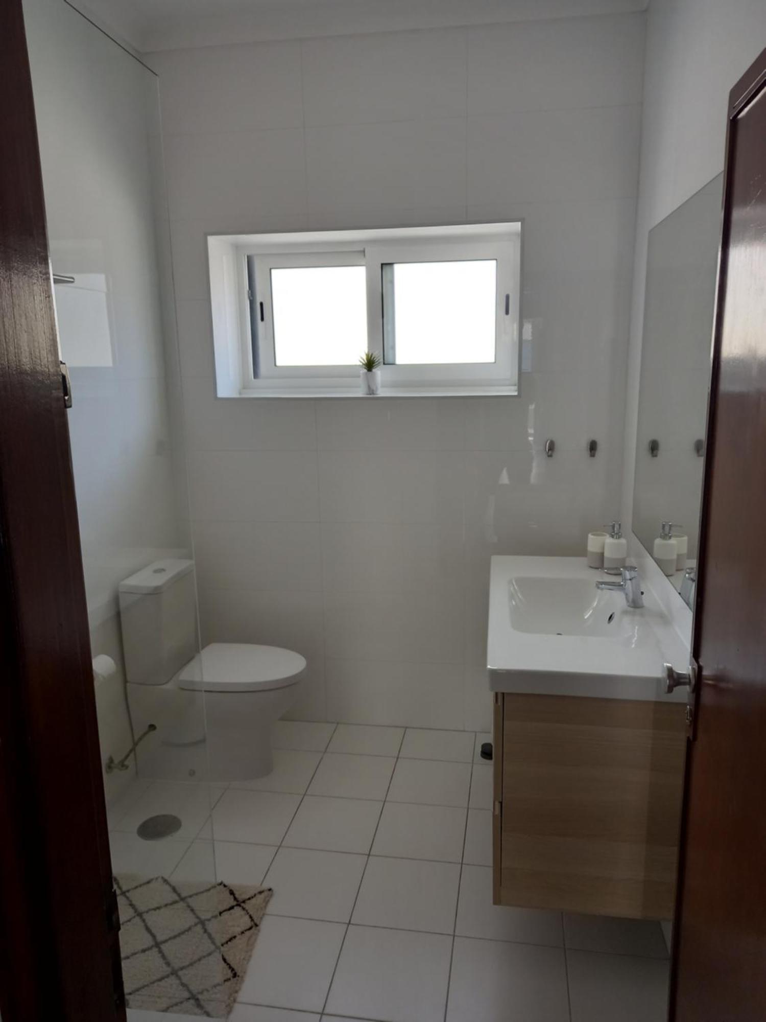 Buddies Charm Apt - Self Catering アヴェイロ エクステリア 写真