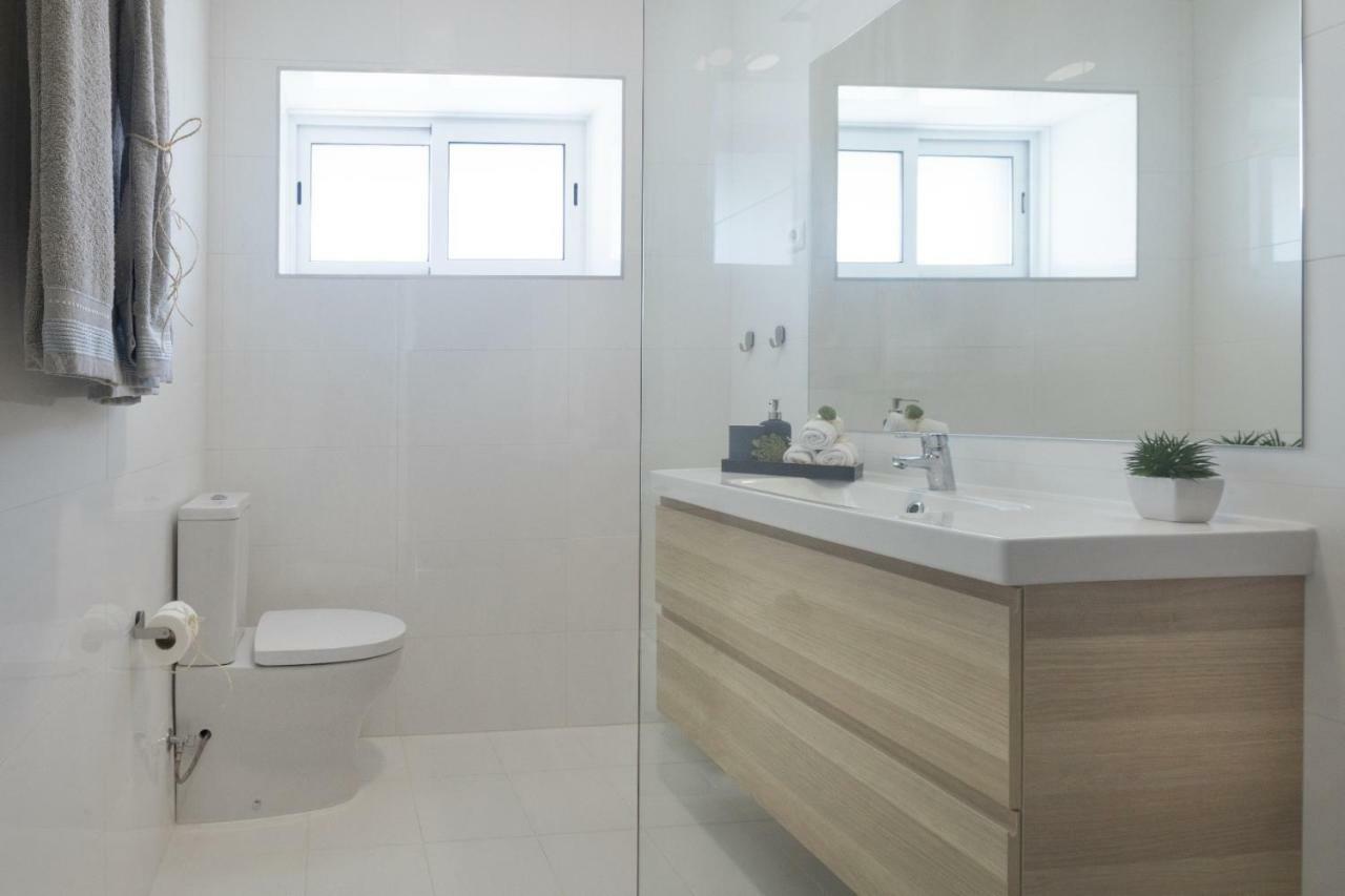 Buddies Charm Apt - Self Catering アヴェイロ エクステリア 写真